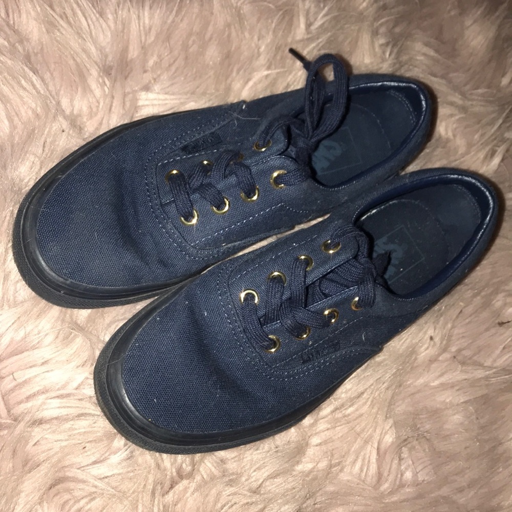 Women’s navy blue vans